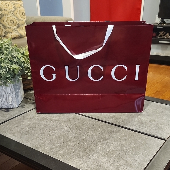 Gucci Burgundy Shopping Bags - Picture 2 of 15